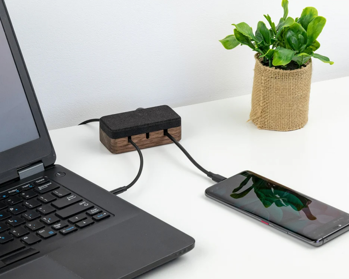 dogal-ahsap-miknatisli-kablo-duzenleyici_6