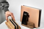 el-yapimi-ahsap-dikey-laptop-standi-macbook-ve-laptop-tutucu4