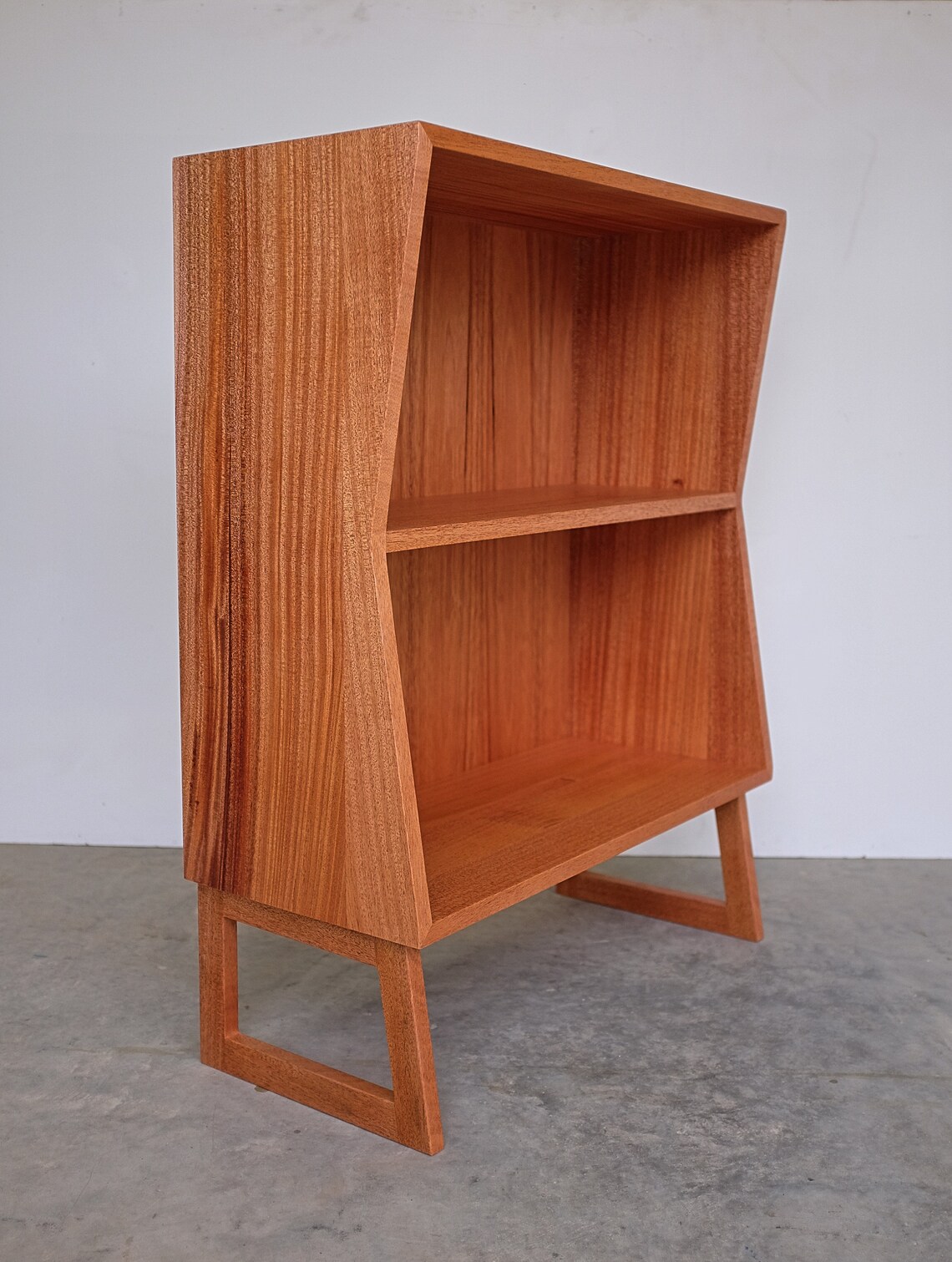 Boto Modern Kitaplık6