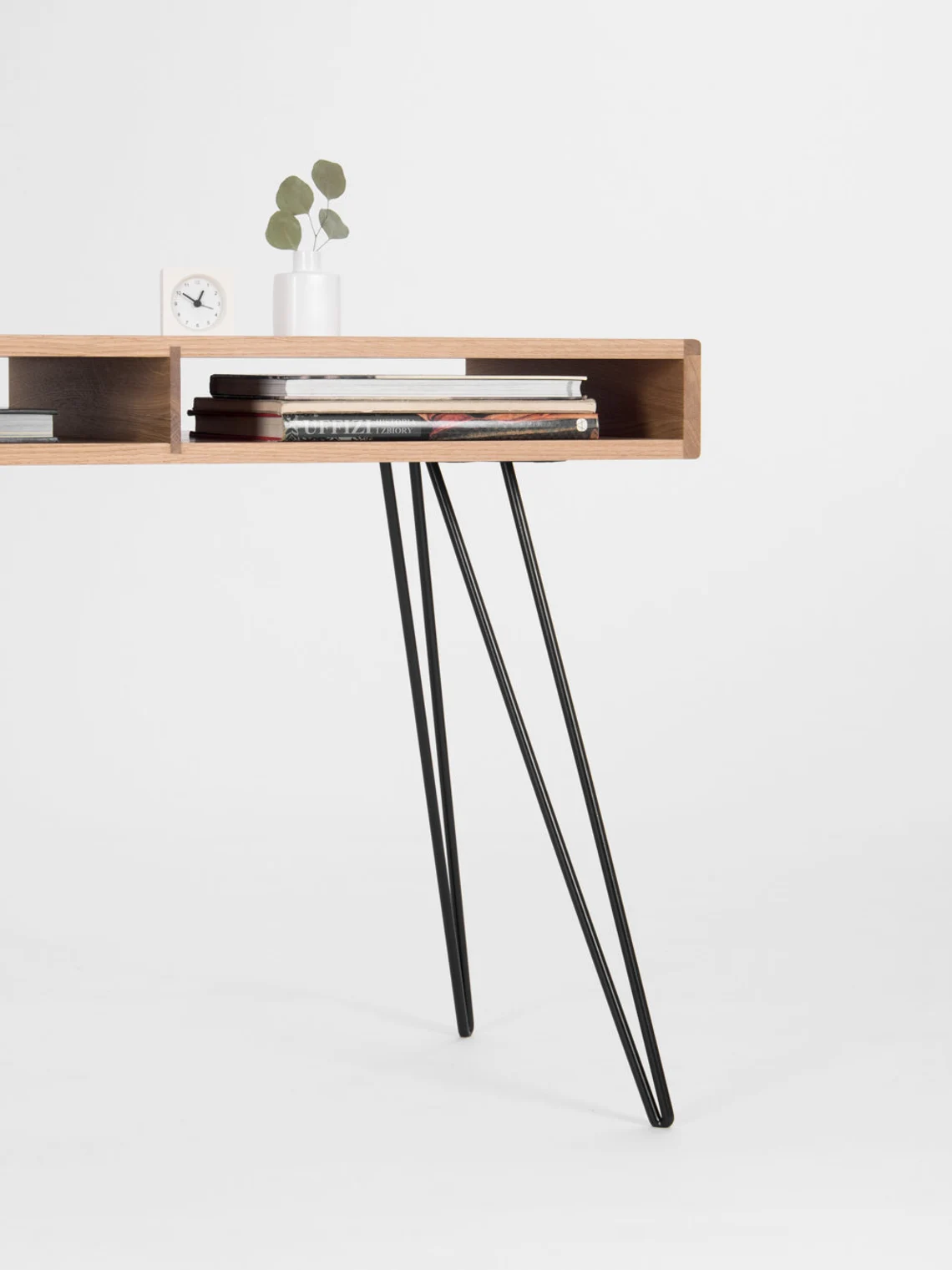 Çekmecesiz İskandinav Çalışma Masası3