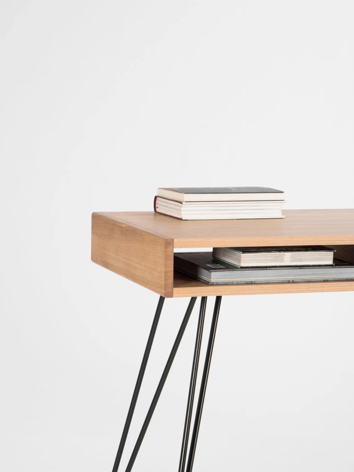 Çekmecesiz İskandinav Çalışma Masası4