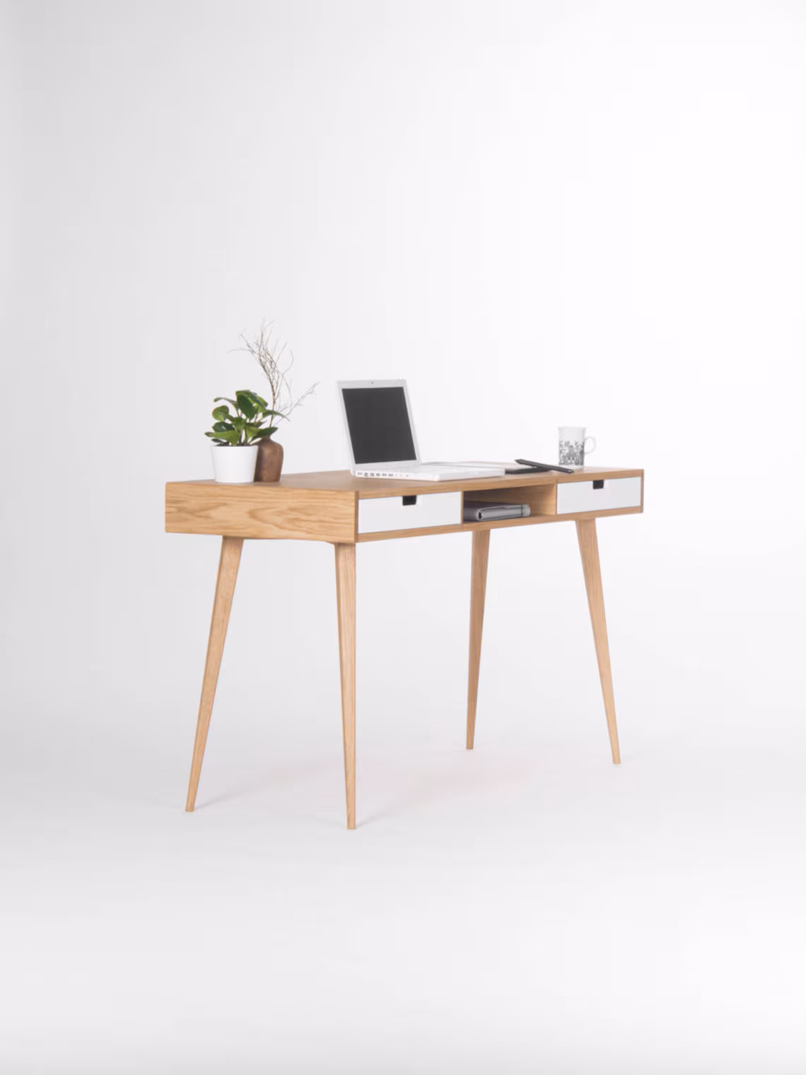 İskandinav Tasarım Ahşap Çalışma Masası1