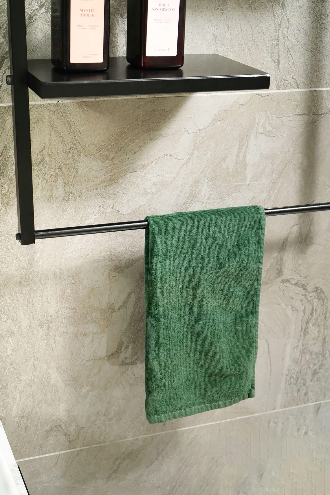 Metal Banyo Havlu Rafı – Çift Katlı Duvar Rafı5