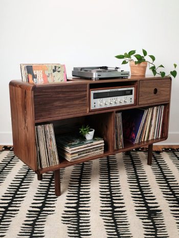 Ceviz renk masif ahşap plak konsolu raf ve çekmece