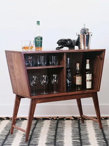 ARVID İskandinav Bar Dolabı – Cam Sürgülü, Masif Ahşap